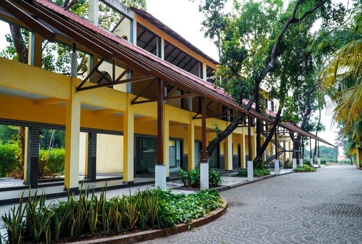 Shanti Resorts