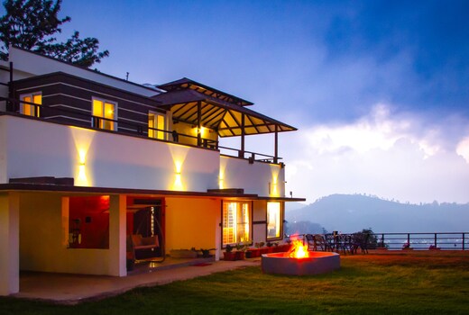 Luxurious Vantage Villa at Kotagiri