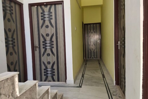 amar priya guest house