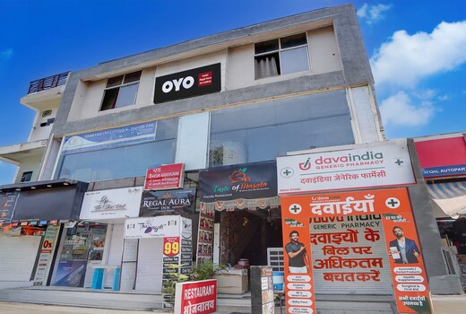 SPOT ON Hotel Regal Aura Inn Indore