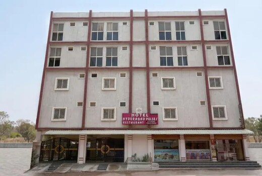 FabHotel Hyderabad Pulse