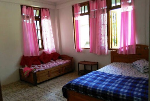 Akansha homestay sittong g c p