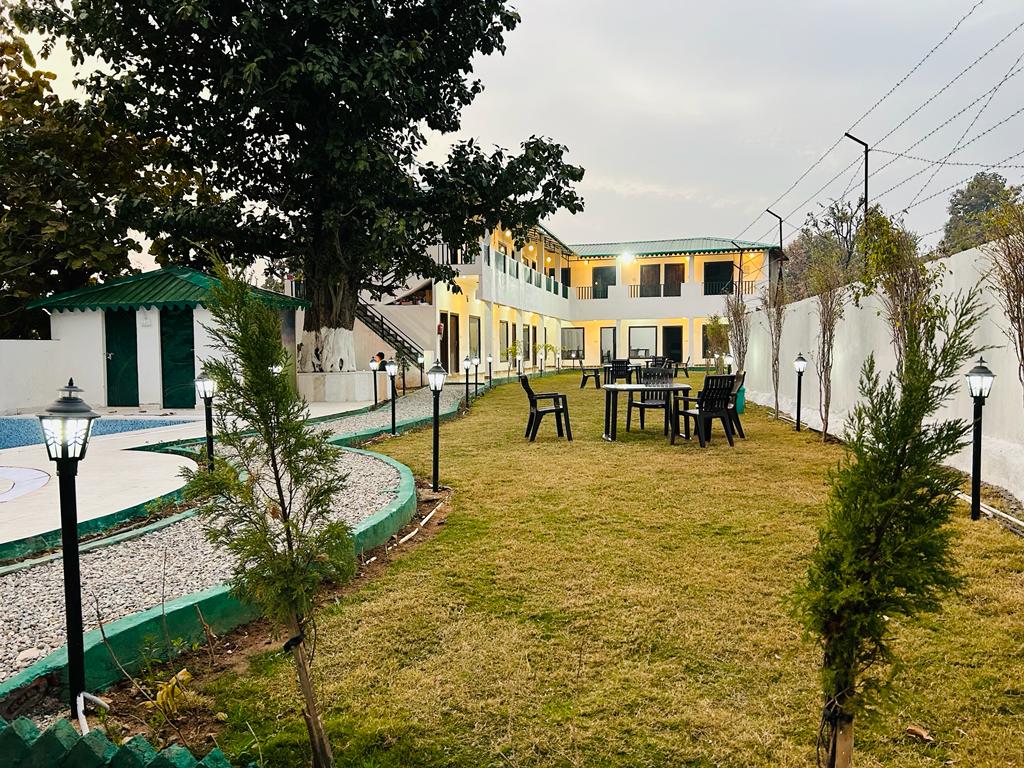 Jungle Castle Resort