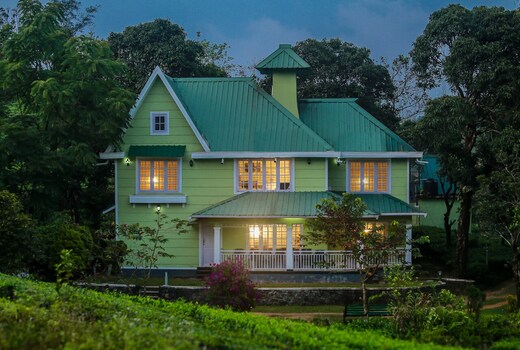 Alpine Vagamon by VOYE HOMES