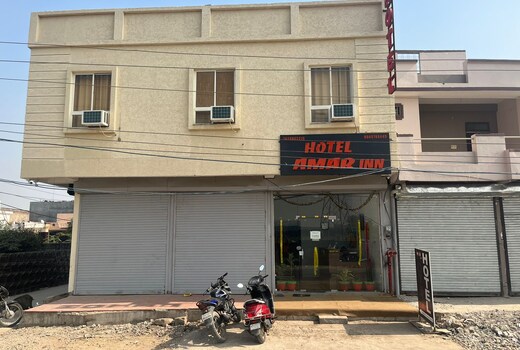 Hotel Amar Inn