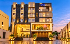 Hotel VR Grand