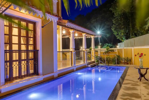 Spacious 4BHK Villa with Private Pool near Hammerz