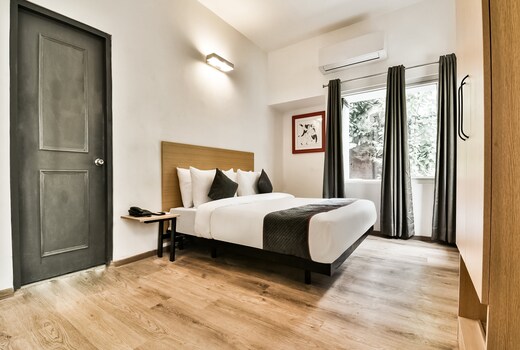 Super Townhouse Menka