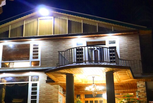 Bethal Homestay | Rooms & Balcony