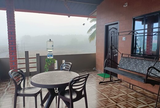 Maanyatha Homestay