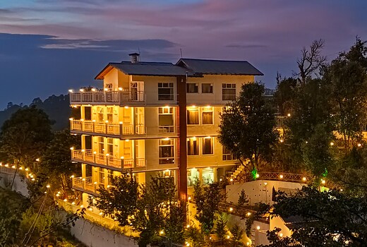 The Crosswoods Three | Serene Views Stay