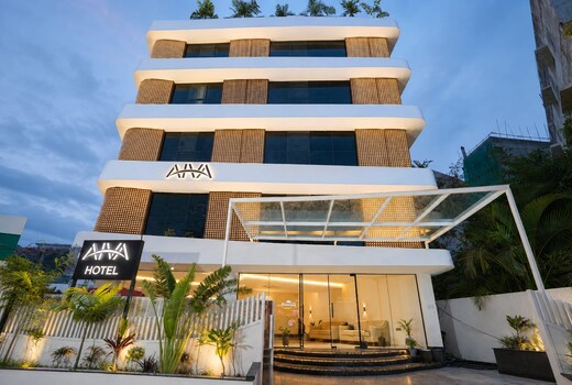 Aiva Hotel