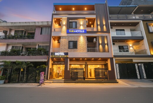FabHotel Kavish Villa