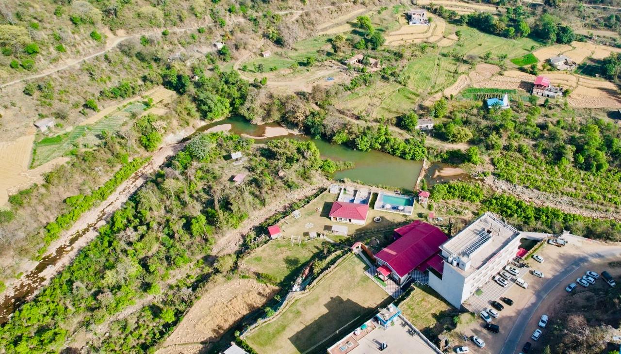 HOME TOWN RESORT