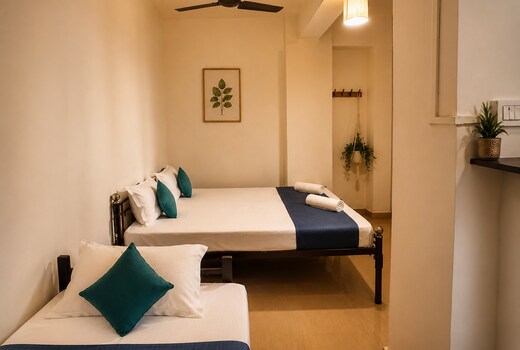 The Sunrise Inn (1.5 km from Guwahati Railway Station)