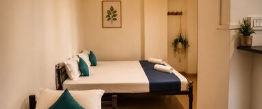 The Sunrise Inn (1.5 km from Guwahati Railway Station)