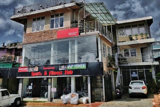 Stone Crest Homestay| Rooms & Caretaker