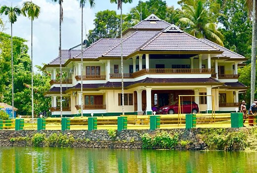 Dollar Bird Lake Retreat
