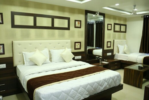 Hotel Gitanjali Inn