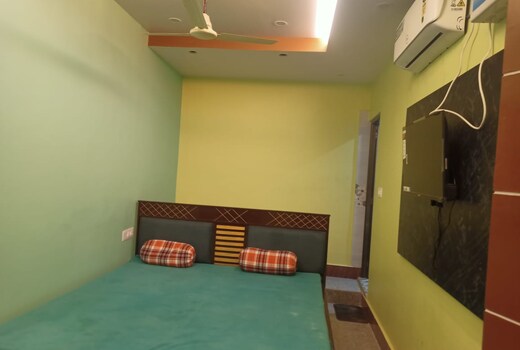 Hotel A. V. S palace