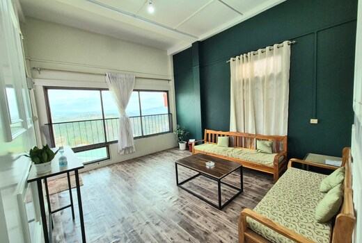 CHARMS HOMESTAY