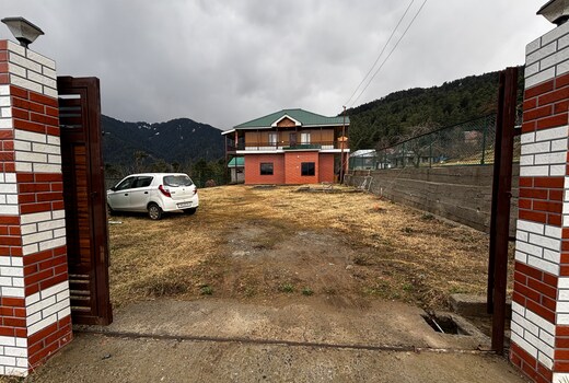 Raina Retreat
Kashmiri Style House