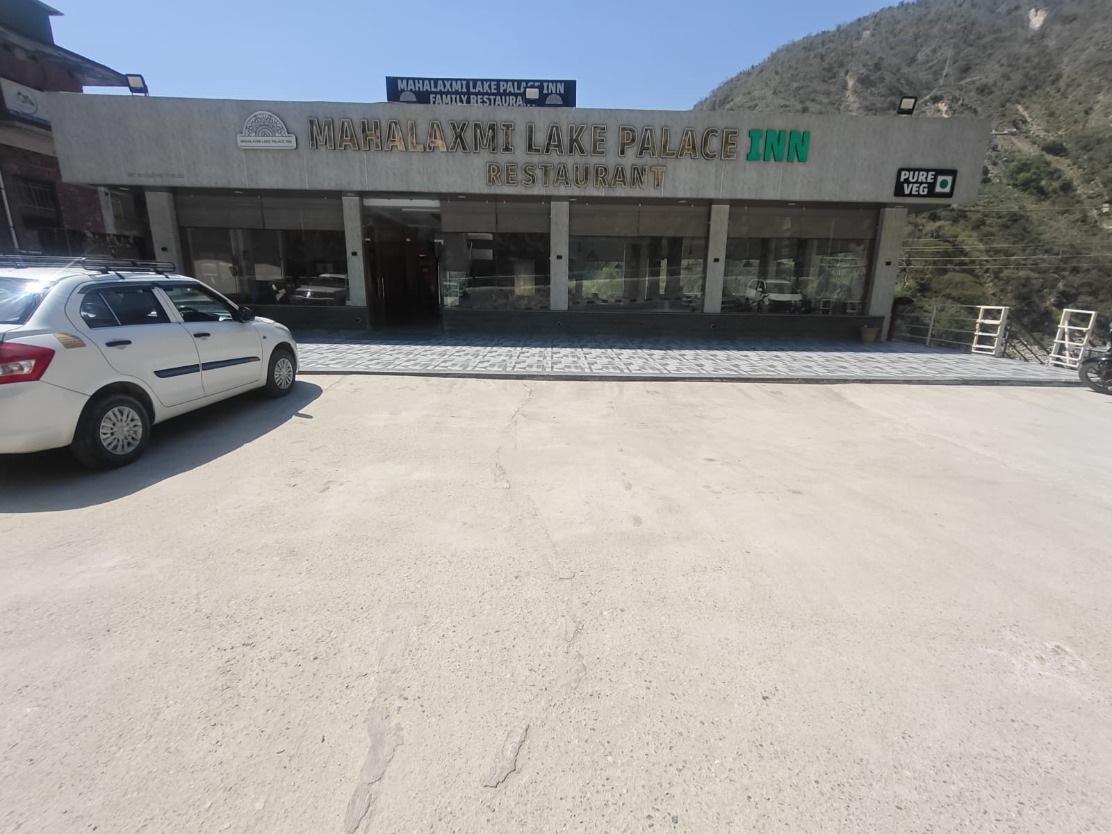 Maha laxmi Palace Inn