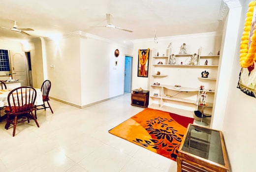 Shanthi Home Stay