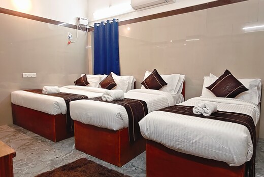 Hotel Anbu Airport
