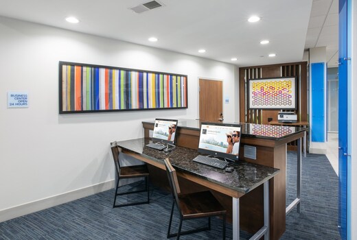 Holiday Inn Express & Suites Purcell