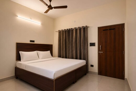 Elegant Private Room for a Comfortable Stay