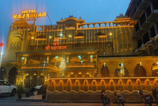 Raj Sagar Resort