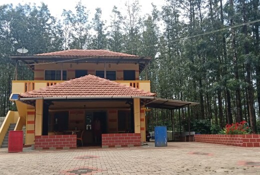 Sakthi Homestay | Rooms & Caretaker