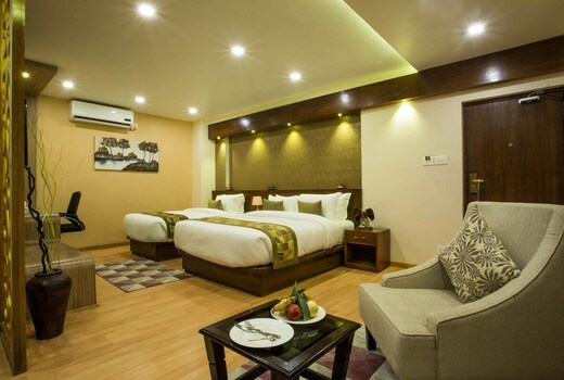 Yatri Suites & Spa