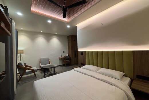 Konwar Inn and Suites