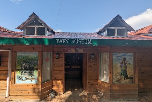 Royal Dutch Resorts And Doll Musuem