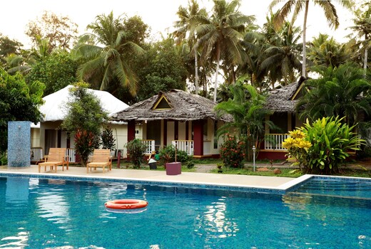 Phoenix Island Resort