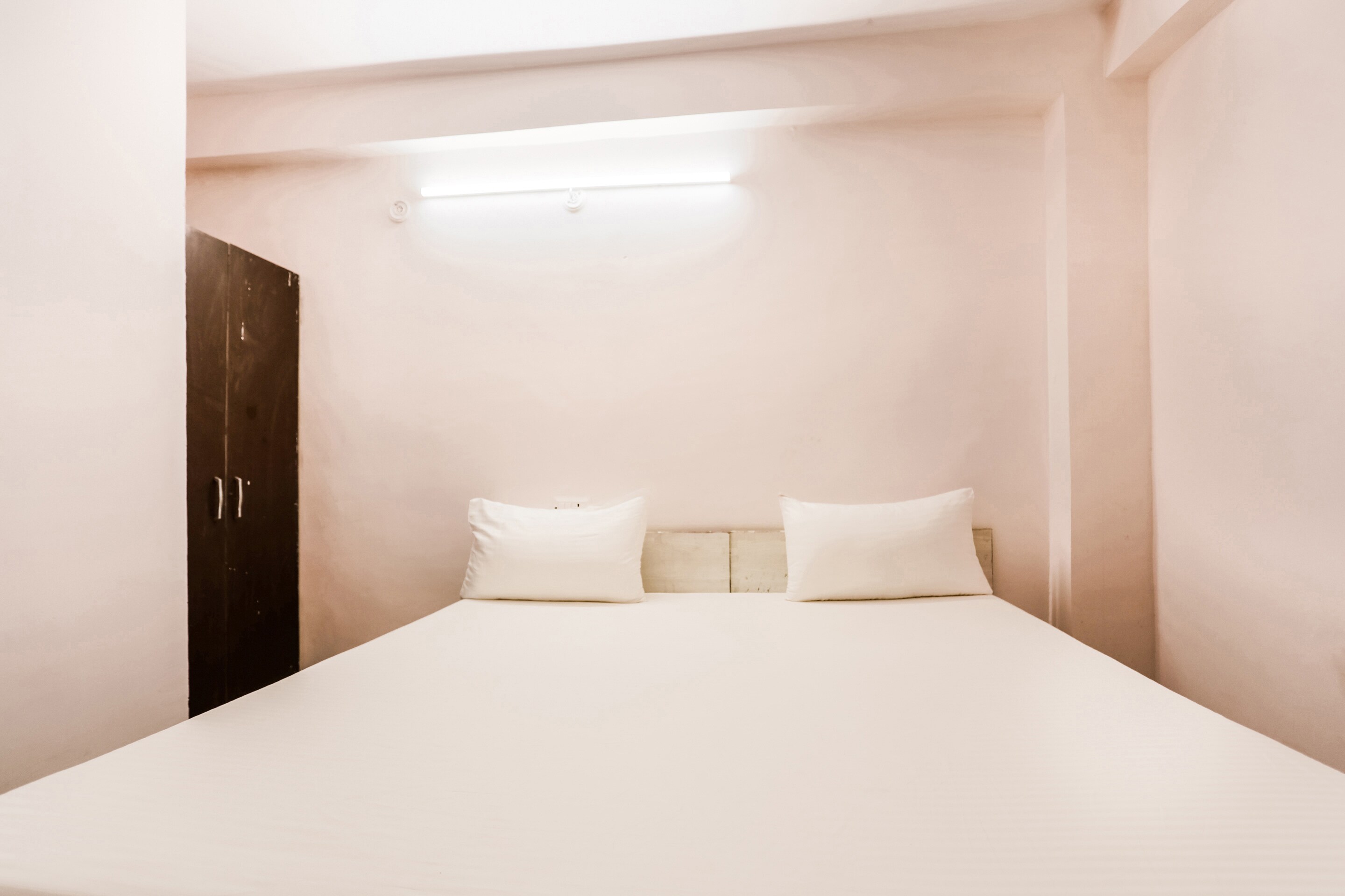 Hotel O by OYO Kingfisher