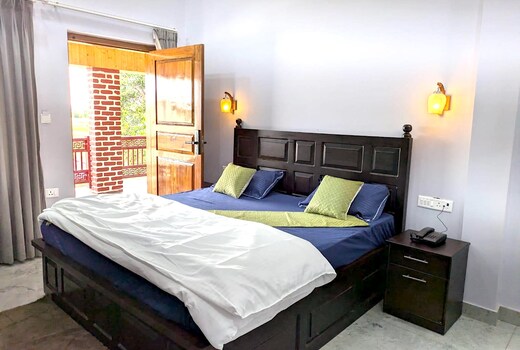 Foothill Suite by Corbett Krishna Inn