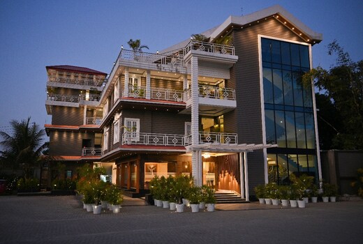 HM Hotel & Resort