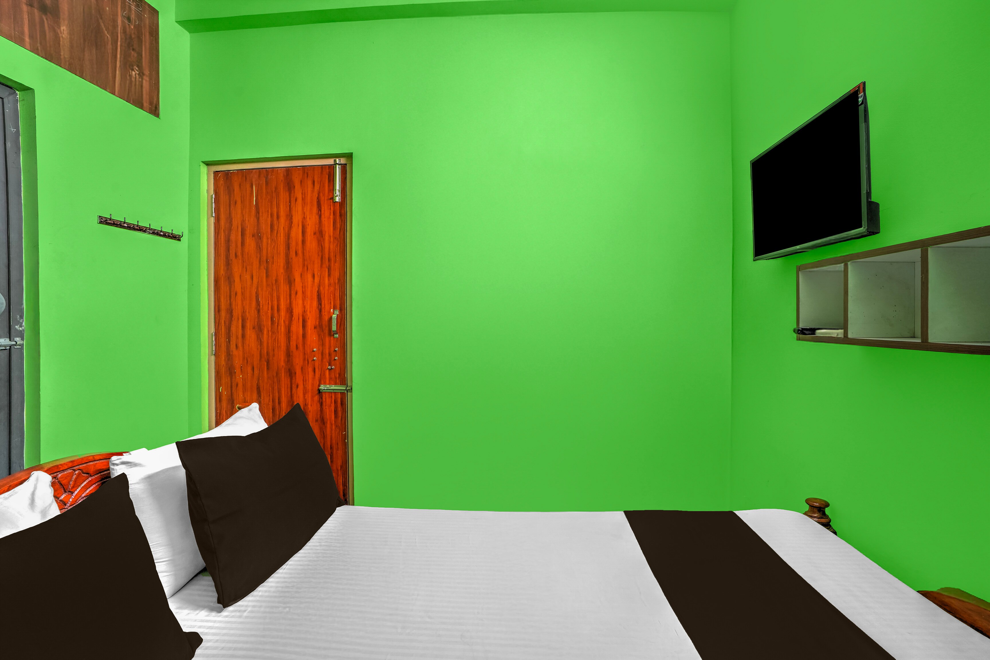 Hotel O white inn vandalur