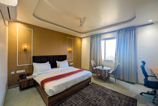 Hotel Aashiyana