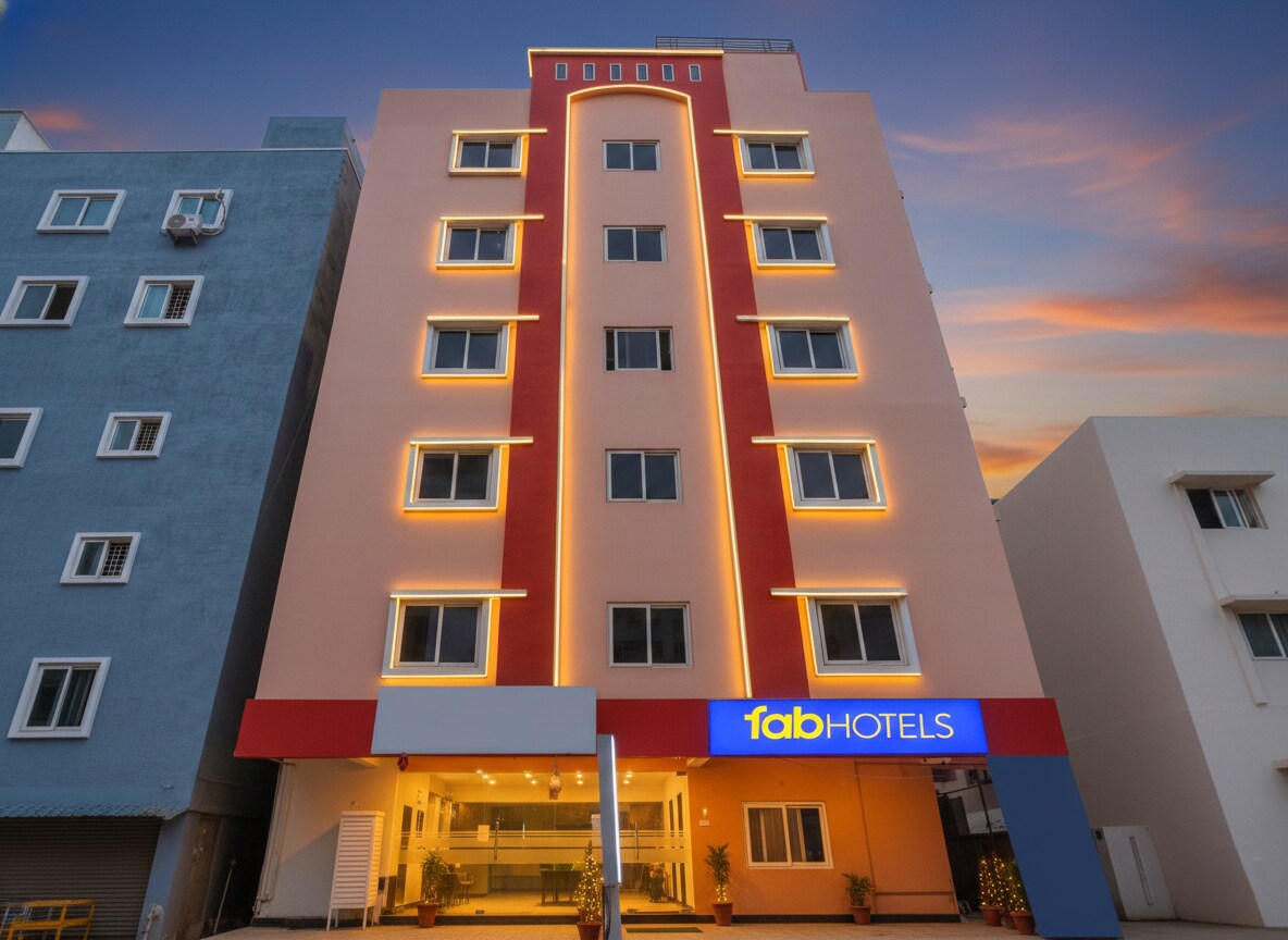 FabHotel Blue Spring- Near Hi-tech City Metro Station