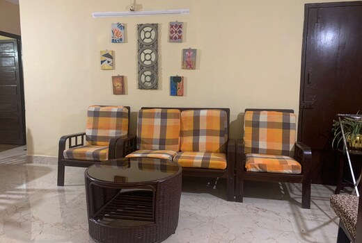 AHK4 - Budget 2BHK 2Bath