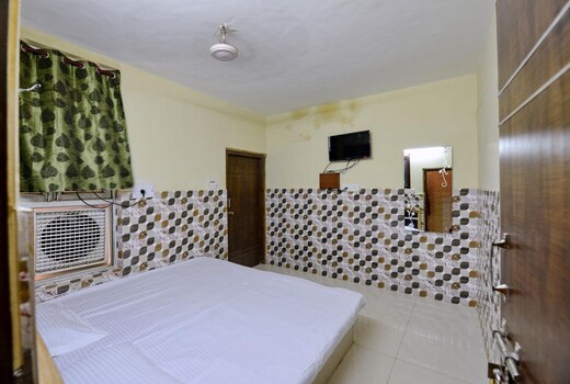 Hotel 4U (Opp. Ambala Cantt Railway Station)