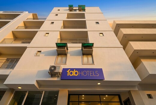 FabHotel Legend Stay - Dwarka Sector 7