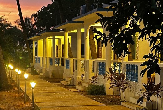 La Serene Inn.