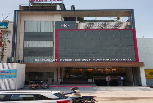 Hotel Spring Vilas