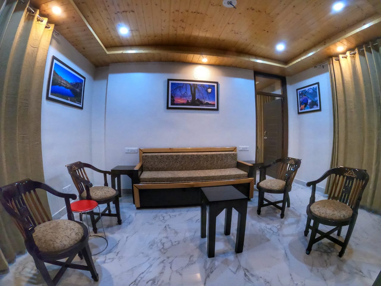 Main gallery