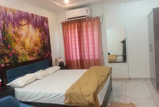 OYO Shrihans Rooms